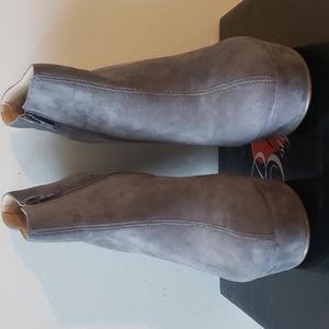 Grey ankle boots, 5.5in heels w/1.5 in. platform bottom